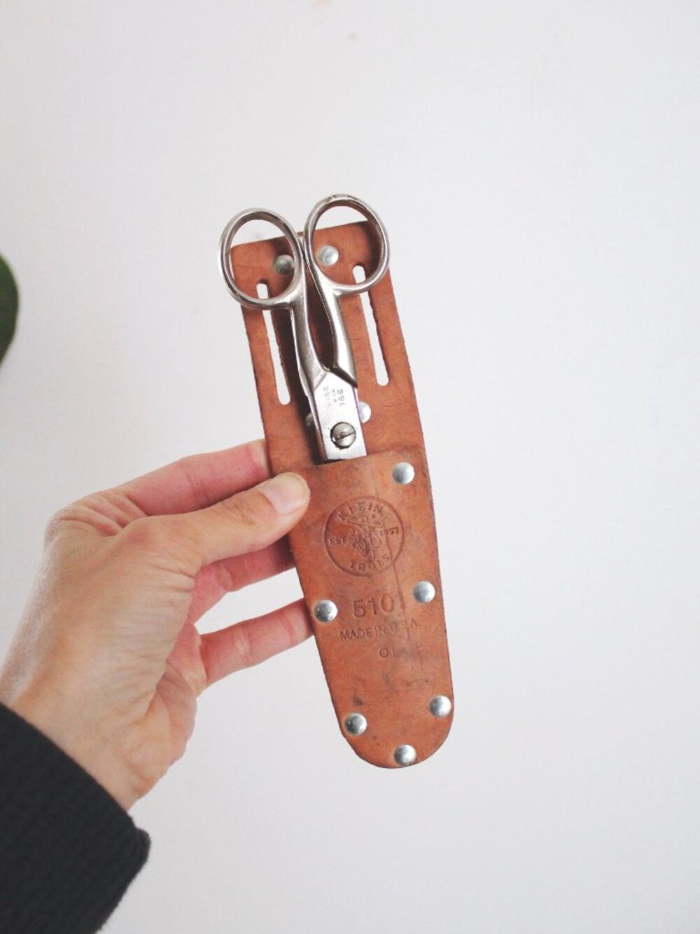 Vintage Wiss Scissors With Klein Tools 5101 Leather Sheath - Made In USA